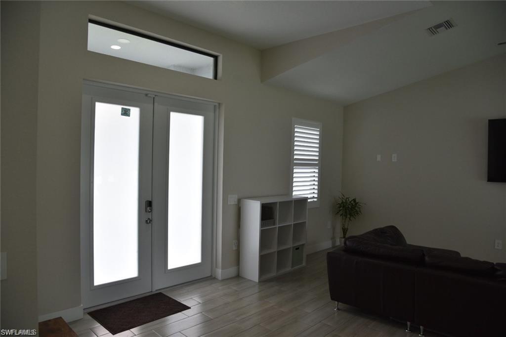 4666 Villa Capri LN photo 26