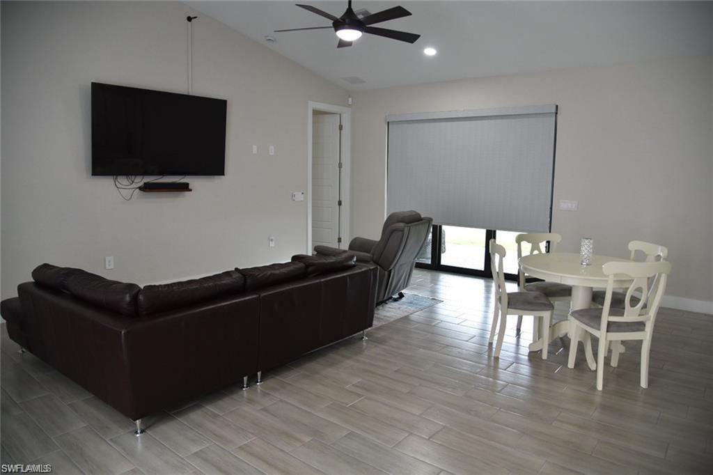 4666 Villa Capri LN photo 22