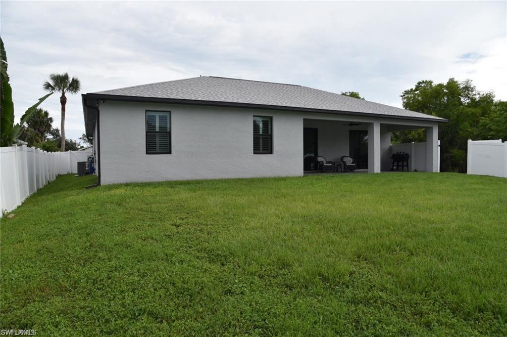 4666 Villa Capri LN