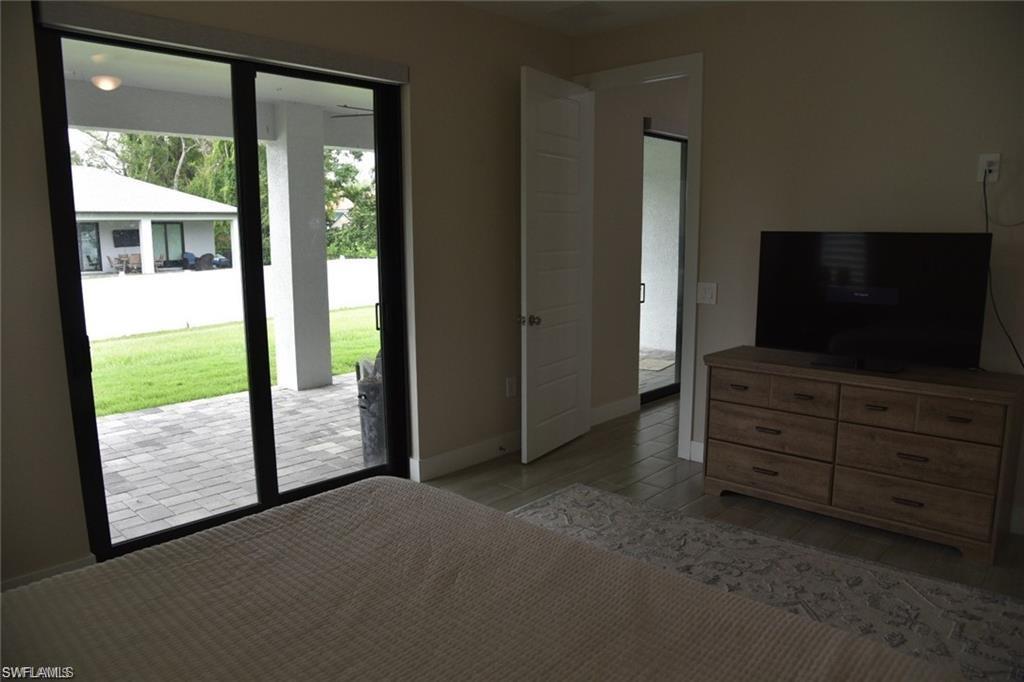 4666 Villa Capri LN photo 9