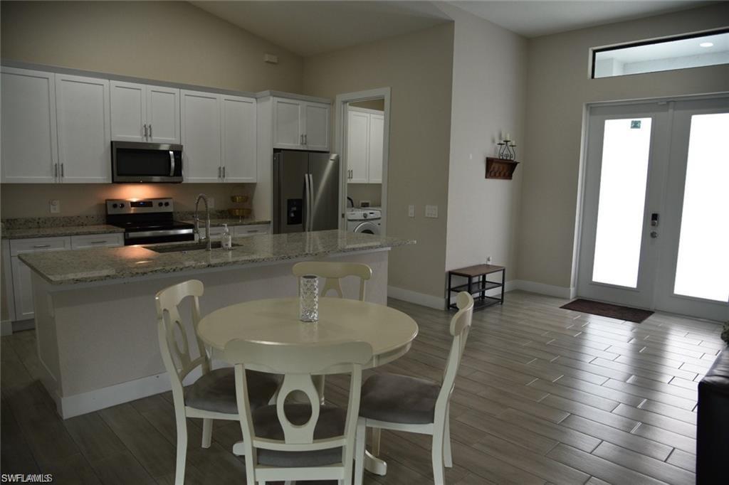 4666 Villa Capri LN photo 24