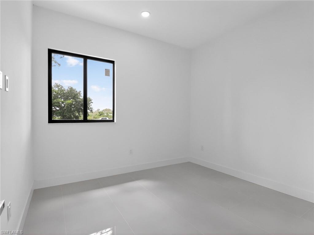 2009 Dixie WAY photo 32