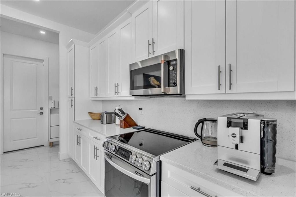 116 SE 5th PL photo 16