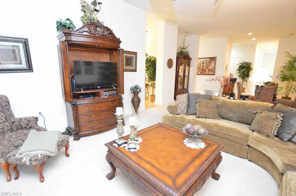 9267 MUSEO CT 204 photo 7