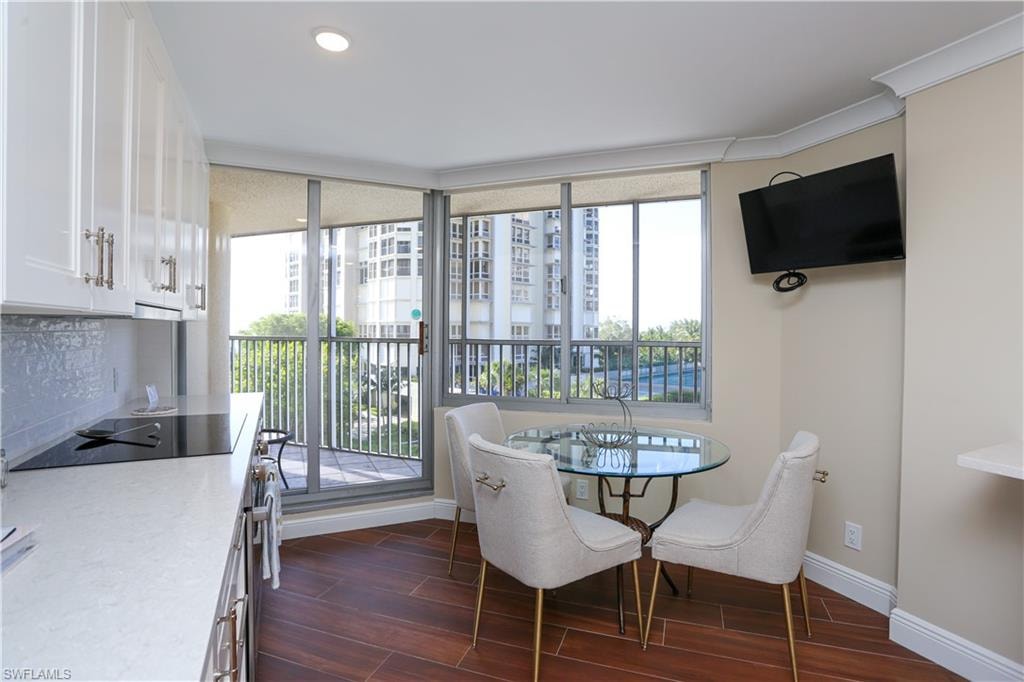 4041 Gulf Shore BLVD N 305 photo 13