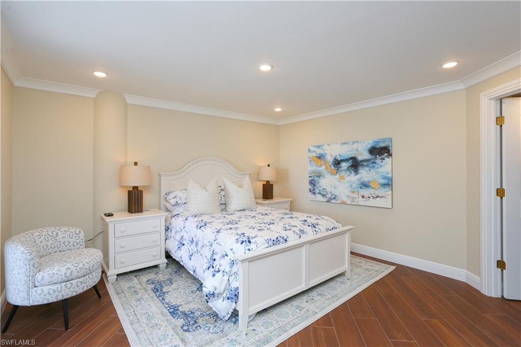 4041 Gulf Shore BLVD N 305 photo 18