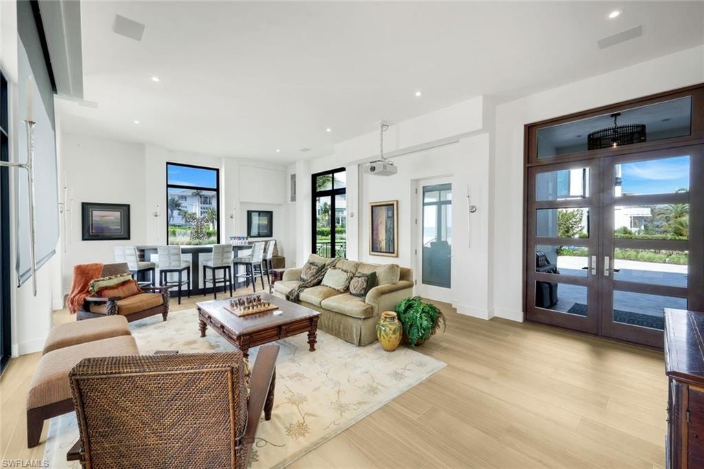 103 Saint Lucia LN photo 9