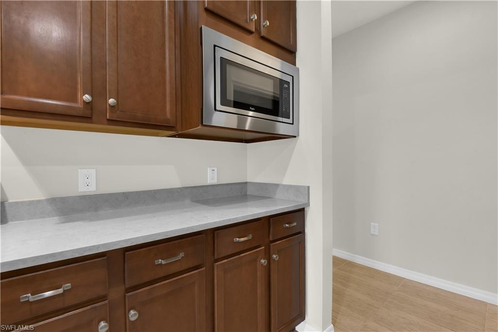 Butler Area & Bonus Room w/ Walk-In Pantry