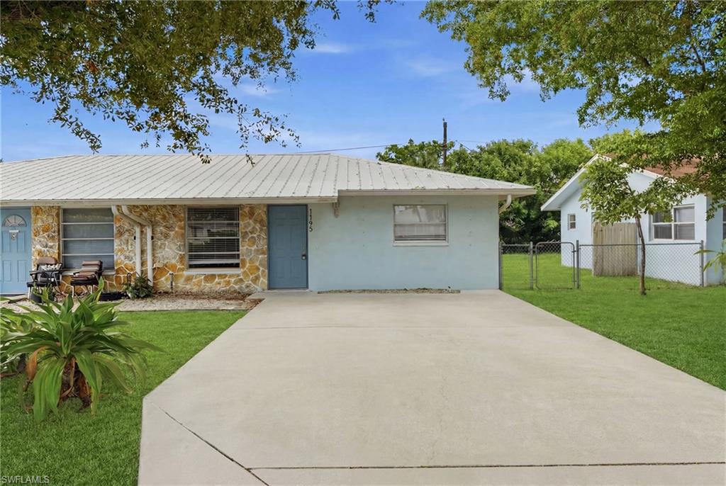 1195 Alhambra CIR photo 17