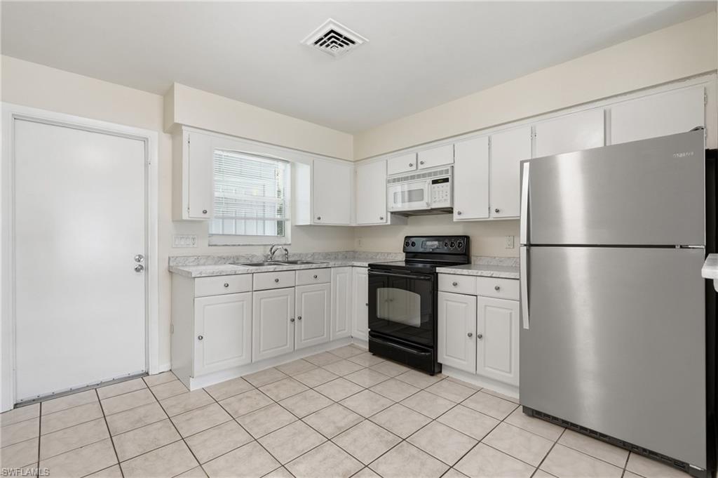1195 Alhambra CIR