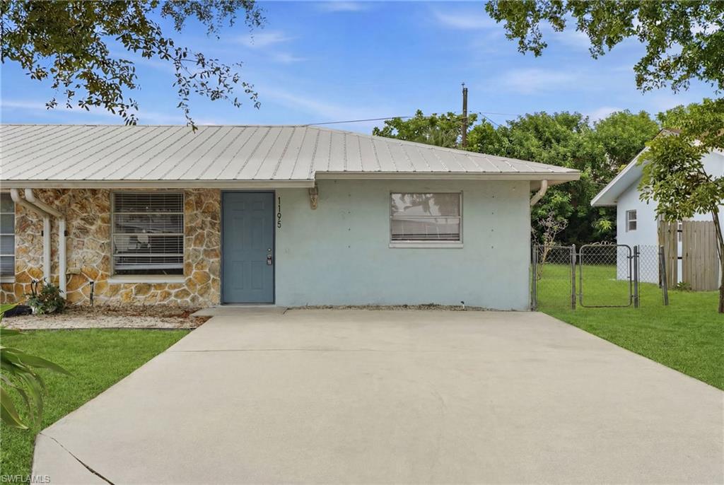 1195 Alhambra CIR