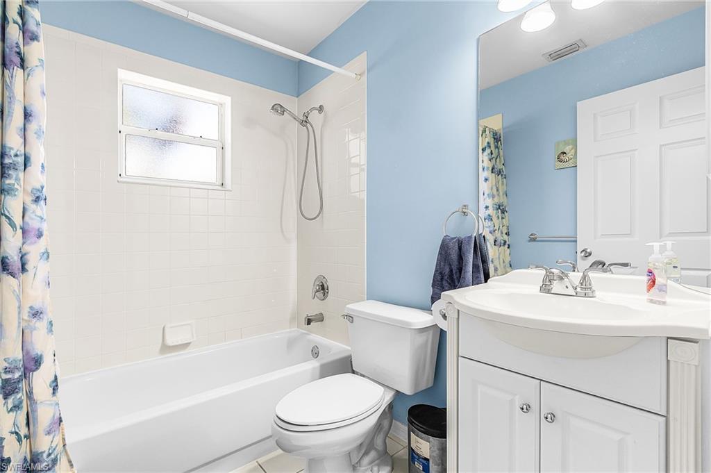 186 Pebble Shores DR 201 photo 12