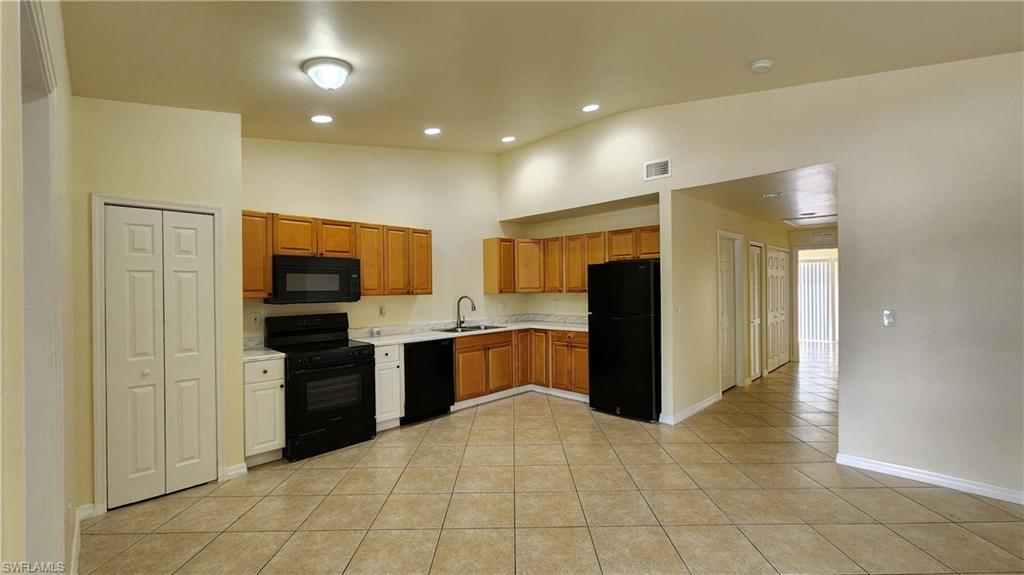 2118 Snead DR 2118