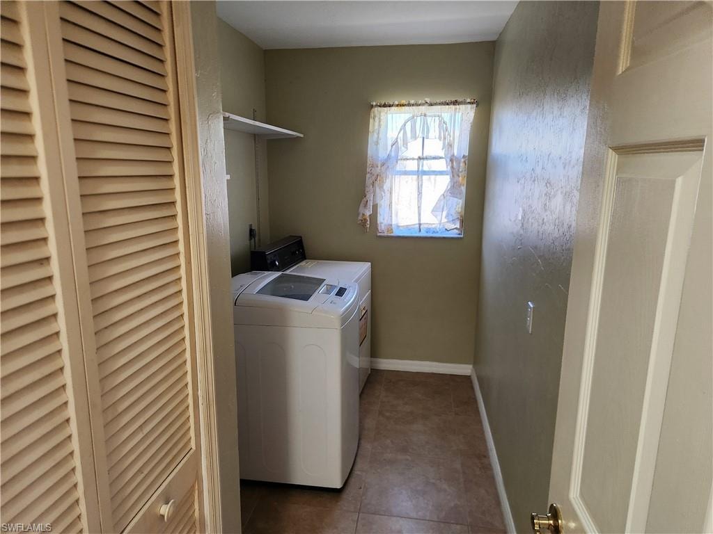 132 Dania CIR photo 10