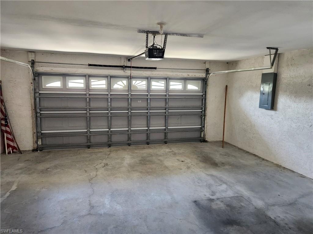 132 Dania CIR photo 14