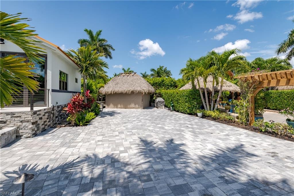 13617 Snapper LN