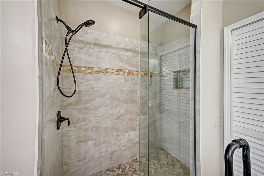 11019 Mill Creek WAY 908 photo 24