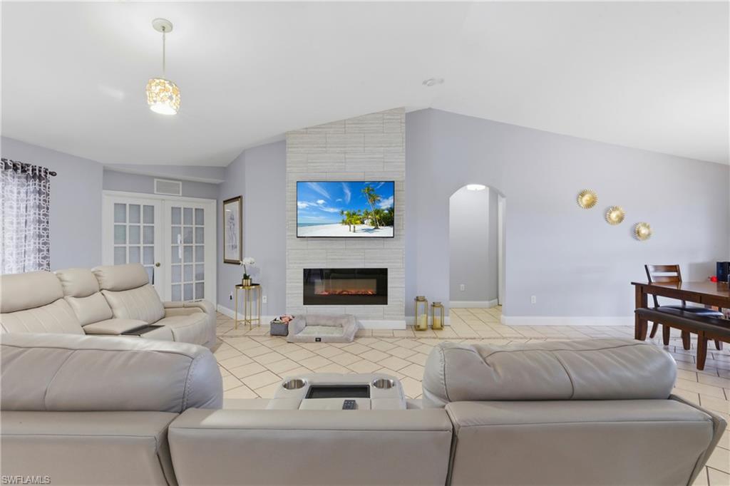 2612 Ceitus PKWY