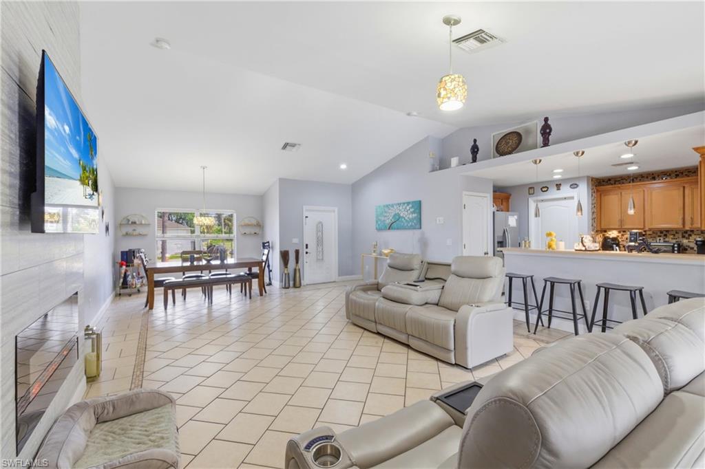 2612 Ceitus PKWY photo 9