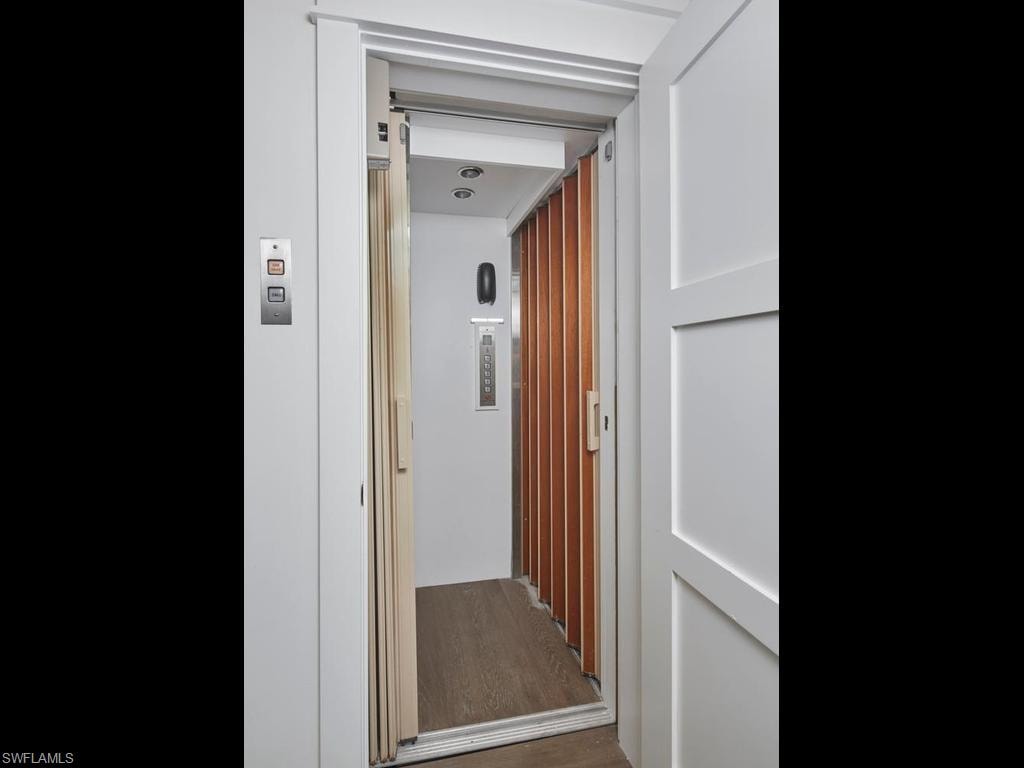 430 10th AVE S 305 photo 24