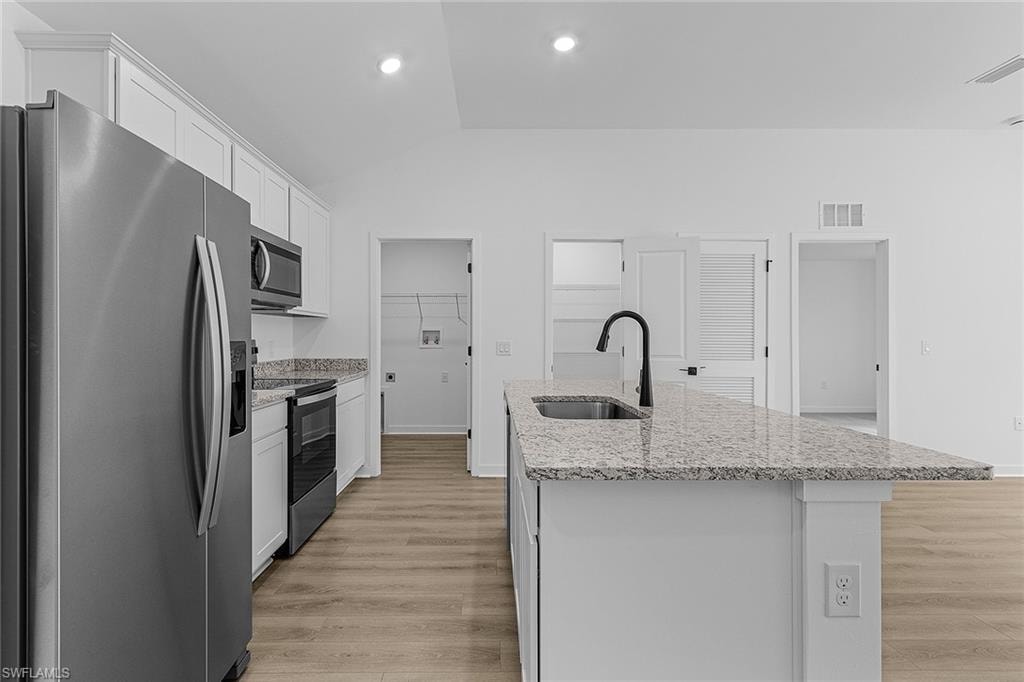 846 Guienne LN photo 7