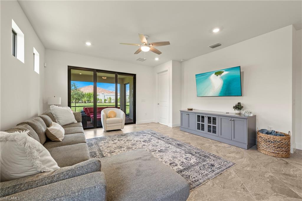 17434 Caravita LN photo 9