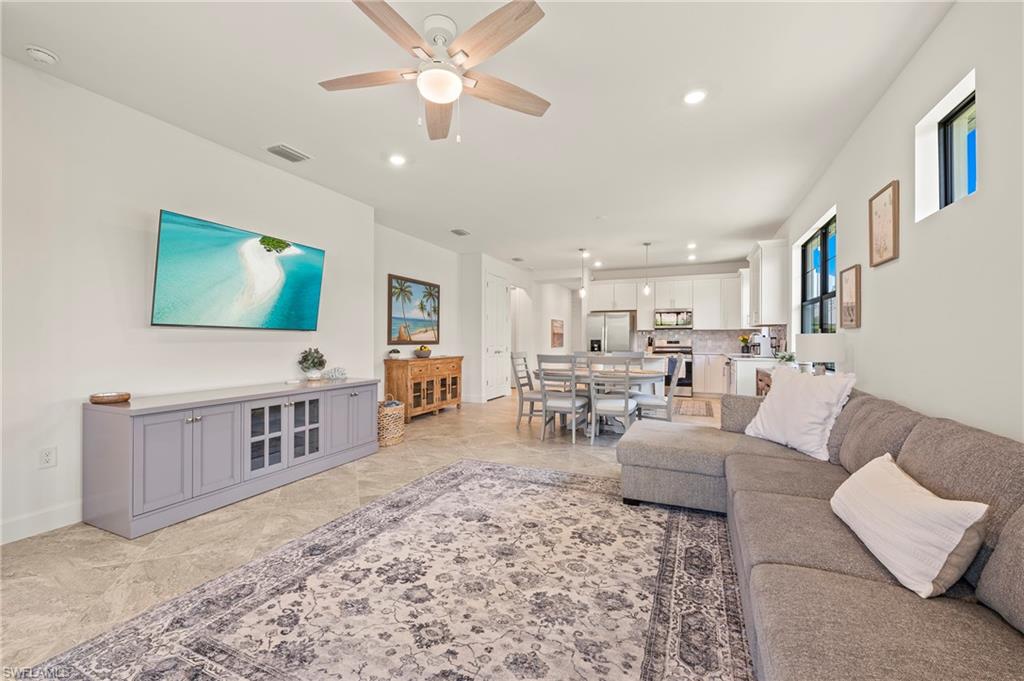 17434 Caravita LN