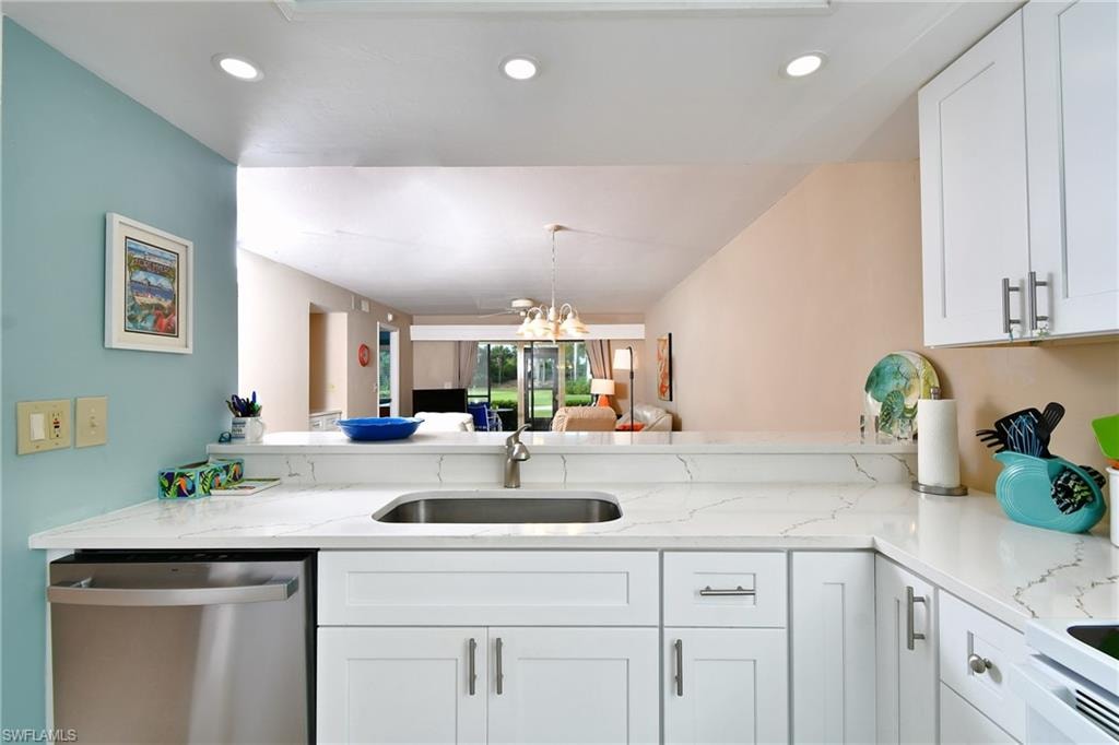 12171 Kelly Sands WAY 1568 photo 10