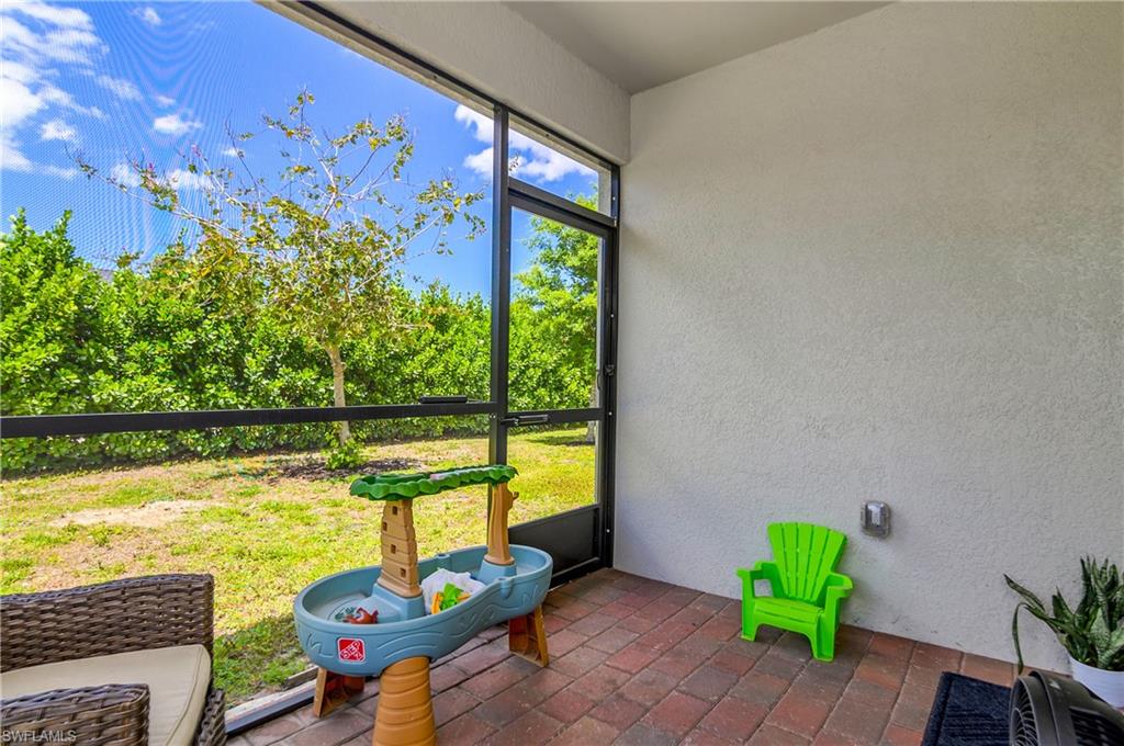 2544 20th PL photo 28