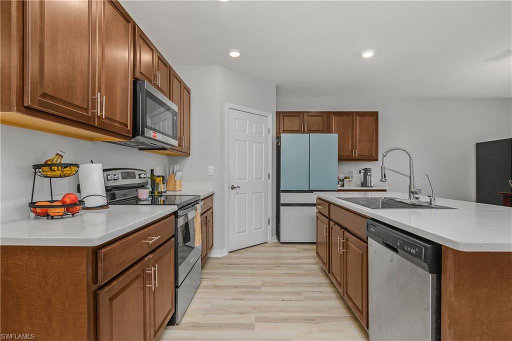 2544 20th PL photo 14
