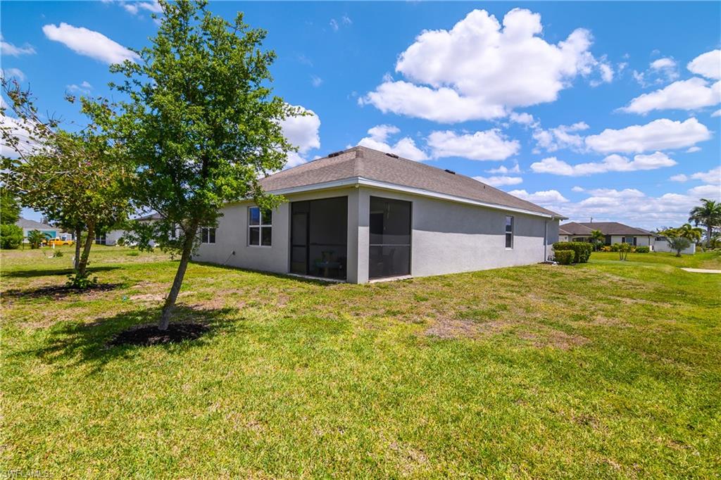 2544 20th PL photo 29
