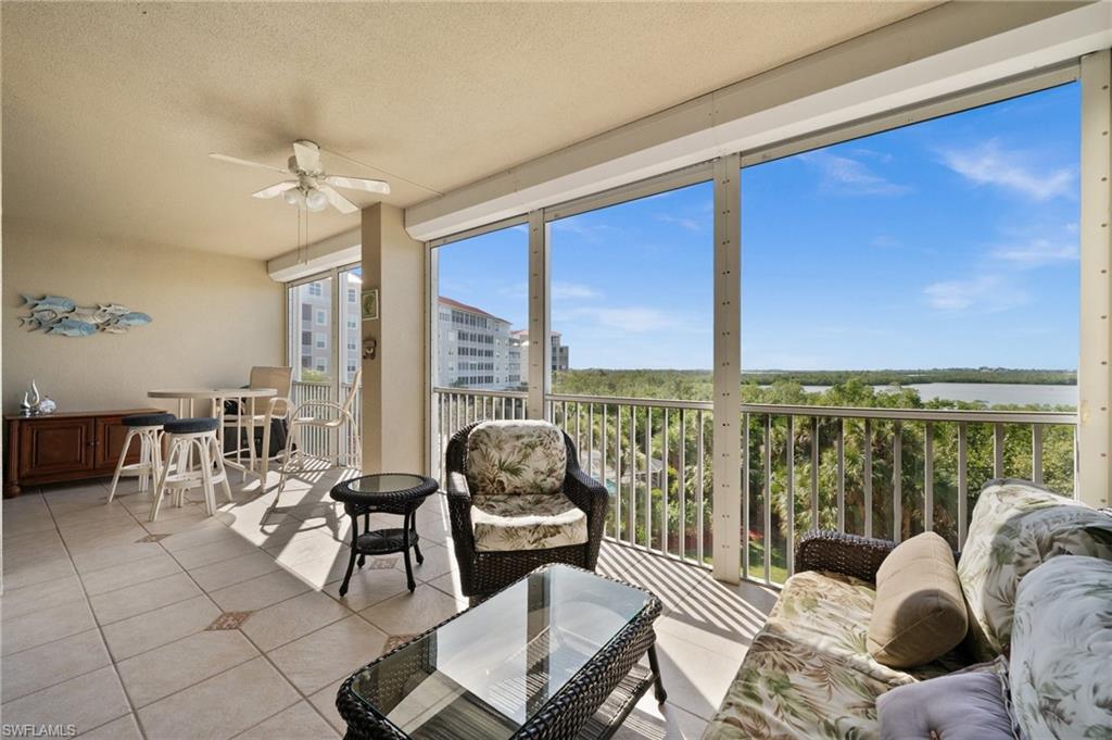 Screened balcony SW bay views