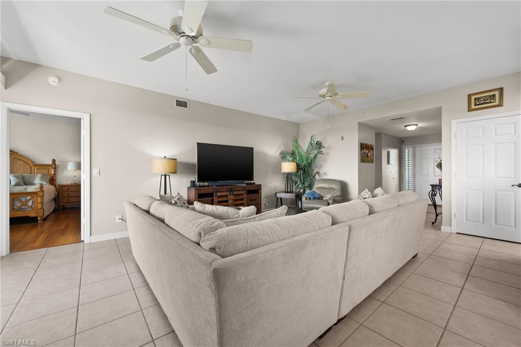 201 Vintage Bay DR B15 photo 9