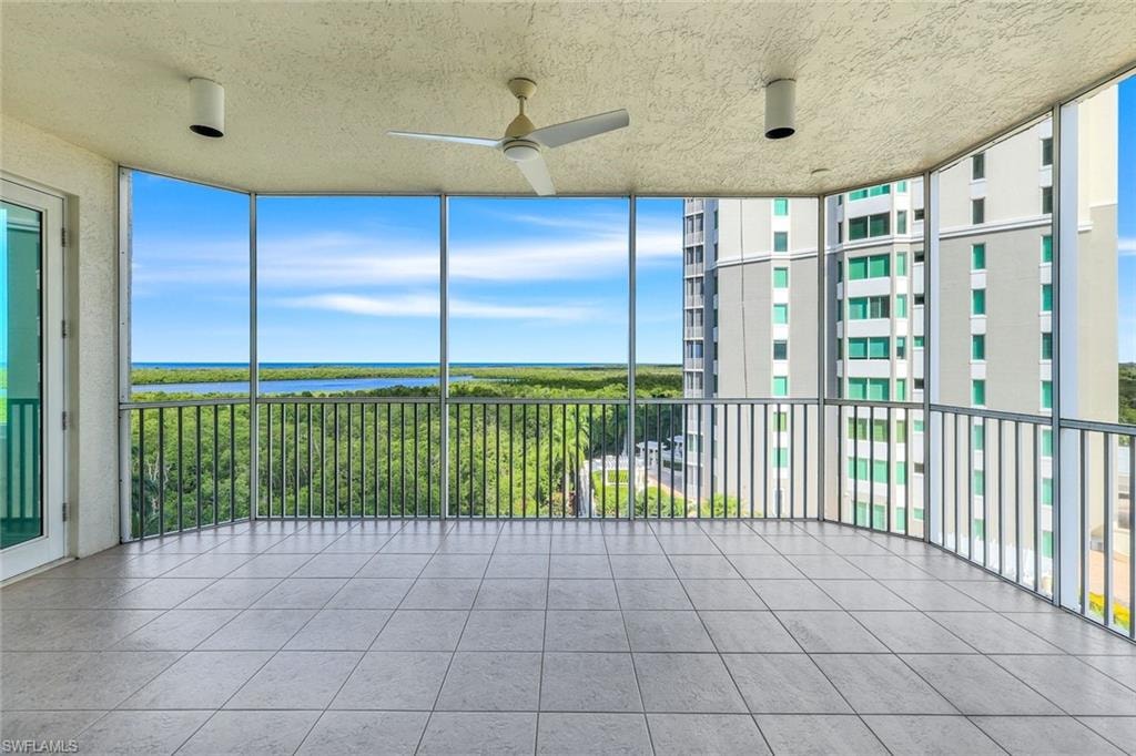 275 Indies WAY 706 photo 28