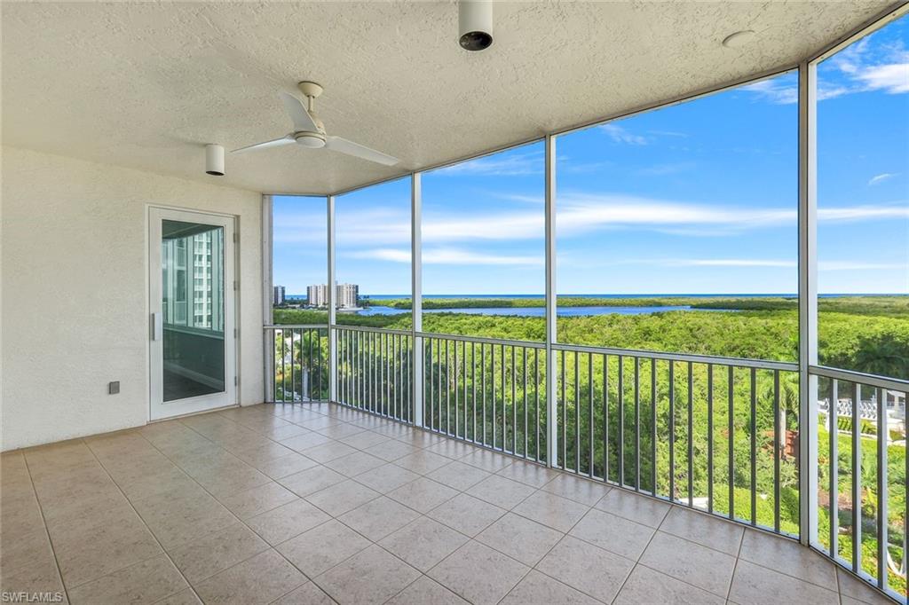 275 Indies WAY 706 photo 29