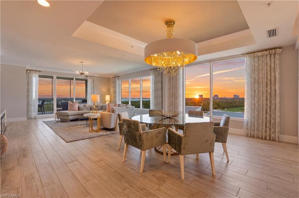 Observe spectacular sunsets as the family relaxes around the dining table.