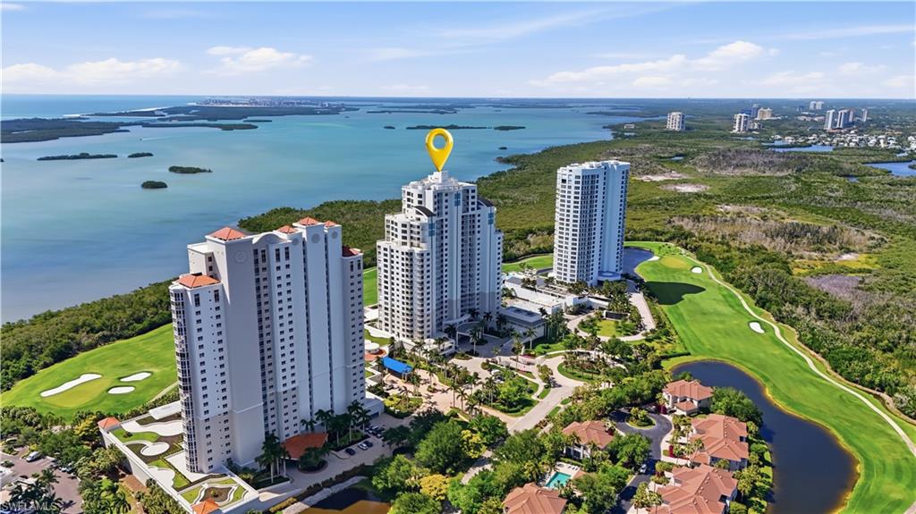 Center stage, Seaglass offers prestigious state-of-the-art amenities.