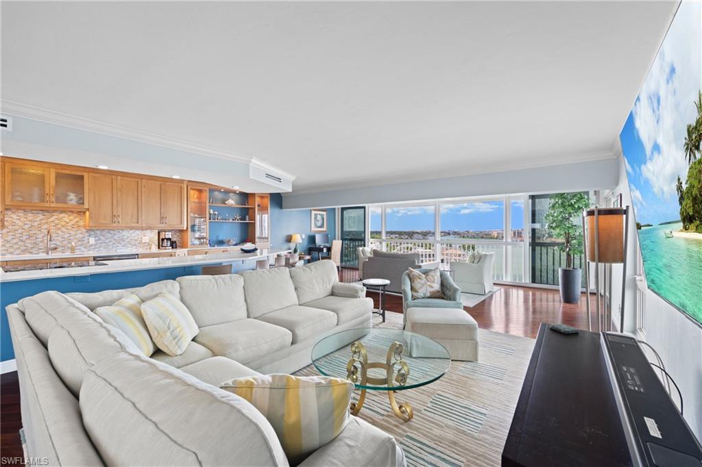 250 Park Shore DR 803 photo 14