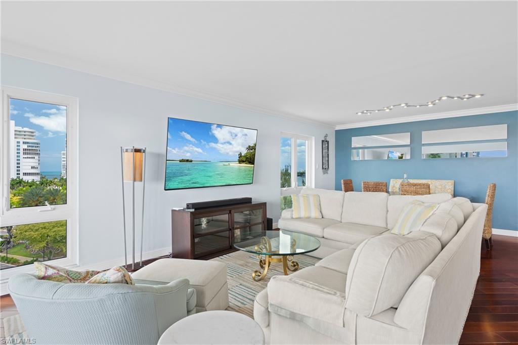 250 Park Shore DR 803 photo 15