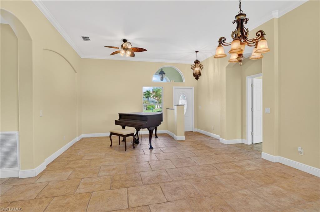 12585 Gemstone CT photo 6
