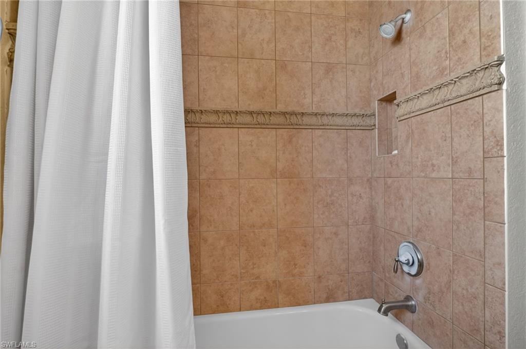 12585 Gemstone CT photo 32