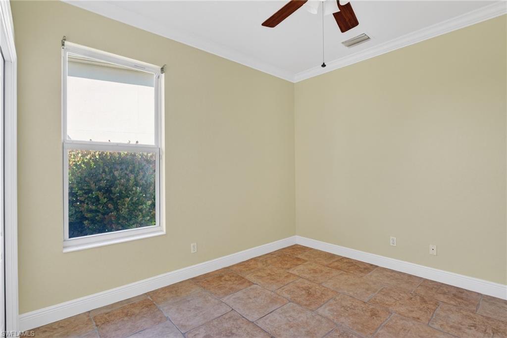 12585 Gemstone CT photo 37