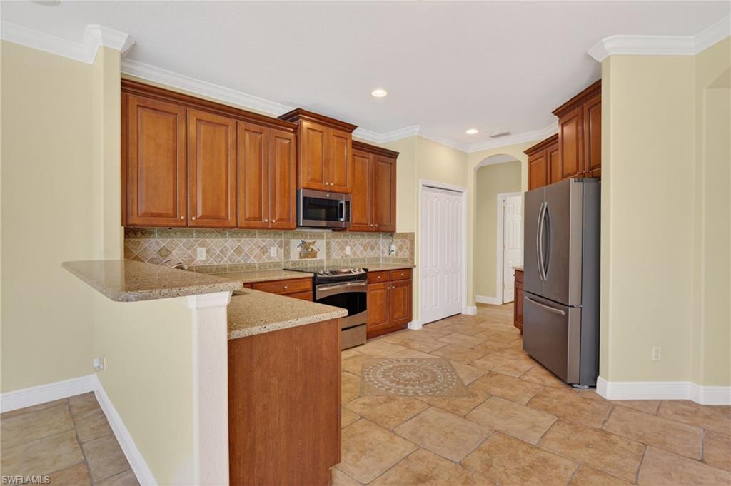 12585 Gemstone CT photo 15
