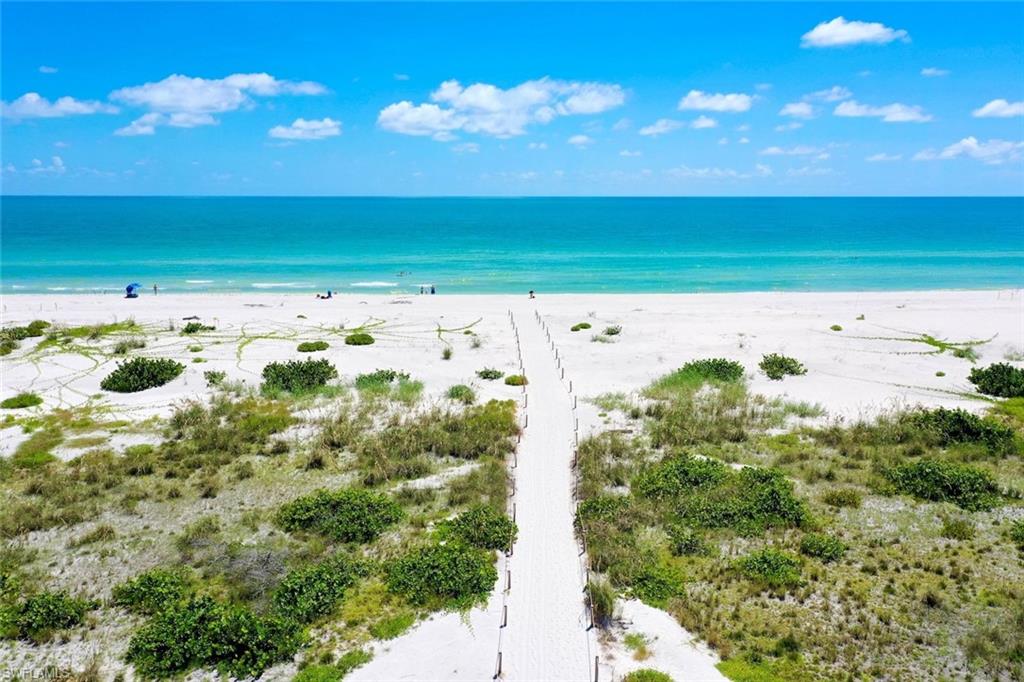 Path to Beach
