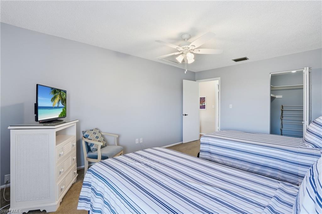 4289 Island CIR 1 photo 27