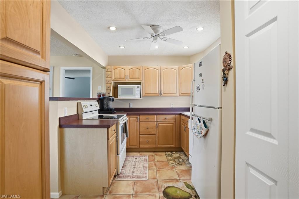 4289 Island CIR 1 photo 16