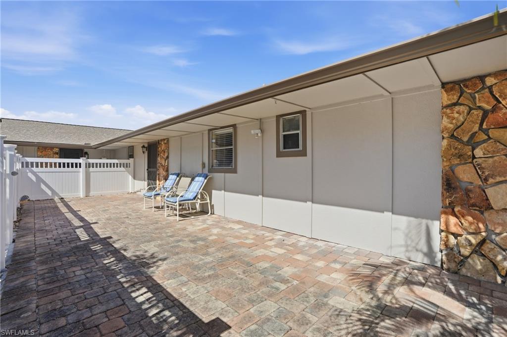 4289 Island CIR 1 photo 7