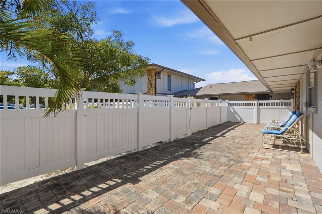 4289 Island CIR 1
