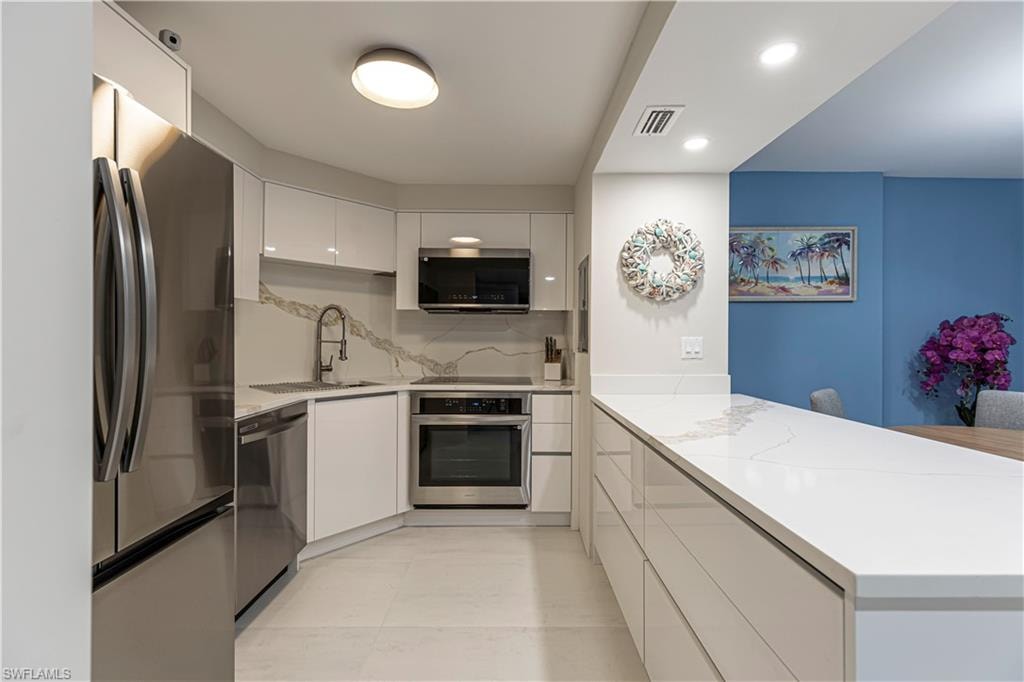 5 Bluebill AVE 104