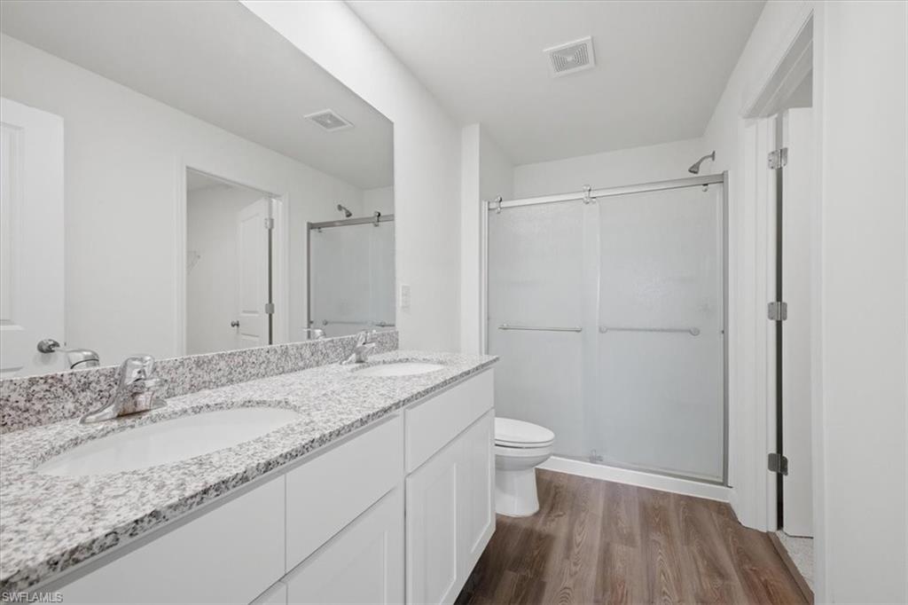 1144 Ebert ST E photo 17